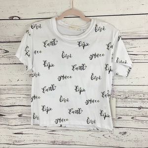 Sweetlilac Graphic Hope/Grace/Love Crop Top